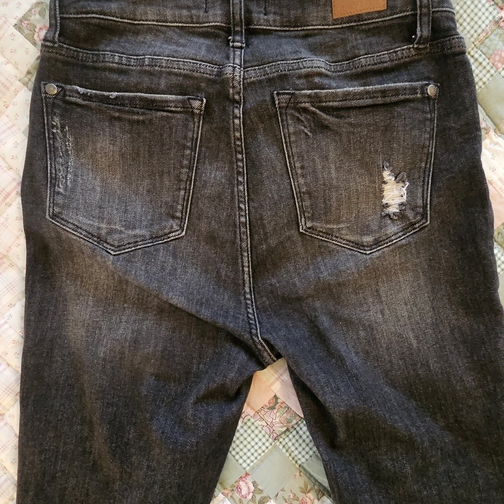 Judy Blue -Five Button Fly Skinny Fit -Black Distressed Jeans  - Size 5/27 - Picture 10 of 11
